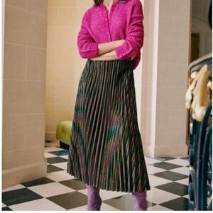 Sezane Vibrant perfect pleated holiday striped A-Line Skirt